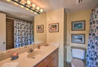 Ocean-View Maui Penthouse with Balcony and Pool Access - 2