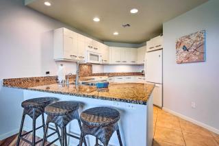 Lanai & Resort-Style Perks! Kona Townhome - 2