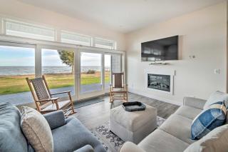 Waterfront Scotland Beach Retreat with Private Beach - Ridge - 1