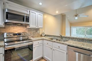 Cozy Condo Steps to Lake Michigan, 5 Mi to Boyne! - 2