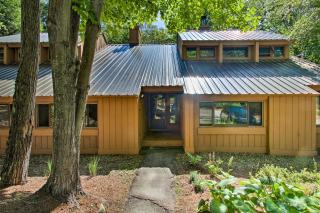 Lincoln Condo with Amenities and Shuttle to Loon! - 9