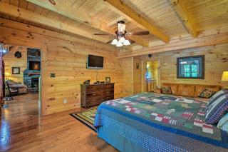 Trenton Cabin with Hot Tub - 14 Mi to Lookout Mtn! - Trenton - 1