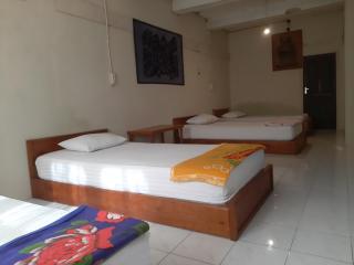Beach Guest House - Maninjau - 3