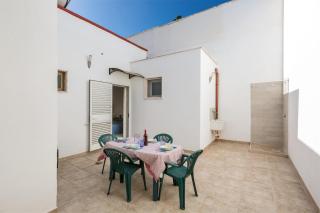 Villa Poseidon by BarbarHouse - Torre Lapillo - 7