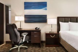 Days Inn by Wyndham Wainwright - 4