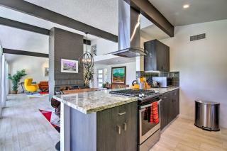 Palm Springs Oasis with Pool and Golf Course Views! - Palm Springs - 1