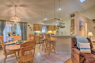 2 Mi to Golf Retreat with Hot Tub in Ocean Pines - Ocean Pines - 3