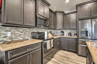 Laguna Vista Resort-Style Home, Private Pool and Spa - 2