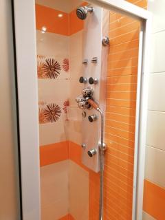 Kapana Comfy 2BR Apartment in Top Center - 4