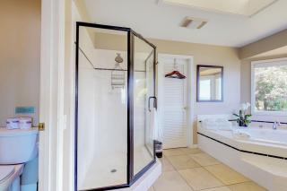 Whalerock Luxury Home - 1