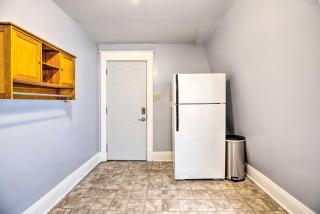 Cozy Milwaukee Duplex Walk to Fairgrounds! - 8