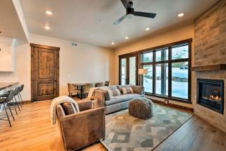 Luxe Canyons Ski Resort Condo - Walk to Ski Lift! - 5