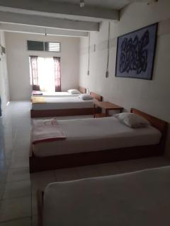 Beach Guest House - Maninjau - 7