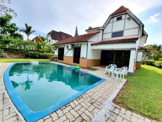 Melaka Afamosa Villa with Private Pool for 10 pax - Kampong Alor Gajah - 0