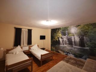 Hotel Gacka - 1