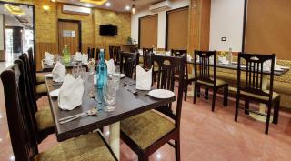 Rudransh Inn By Apple Orchid Hotels - 3