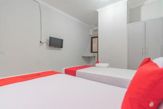 RedDoorz Plus at Bukit Cinta Street Balikpapan - Klandasan Kecil - 3