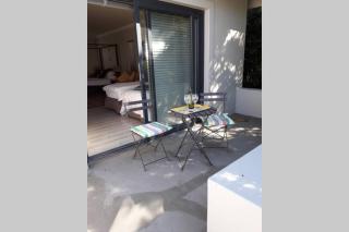 Moondust near the ocean, food and wine - Hermanus - 2