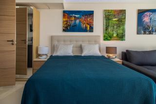 First Line P. Banus Sleeps 4 - Marbella - 1