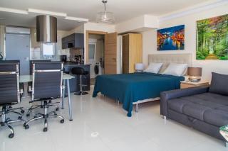 First Line P. Banus Sleeps 4 - Marbella - 3