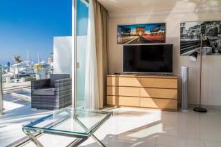 First Line P. Banus Sleeps 4 - 9