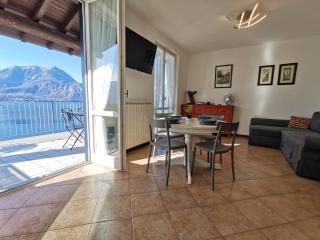 Near Villa Monastero and Castello di Vezio - Varenna - 5