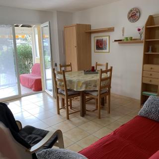 Jolie maison de vacances climatisée, WIFI, 2 chambres terrasse parking privatif plein sud dans résidence sécurisée avec piscine commune 800 m de la mer LRCS138 - Portiragnes - 4