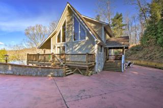 Spacious Lake Santeetlah Cottage with Lake Views! - Santeetlah - 8