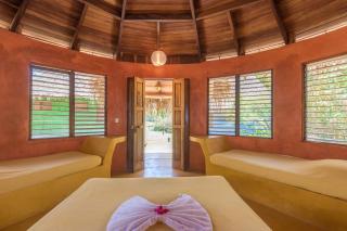 Hotel Playa Negra - 3