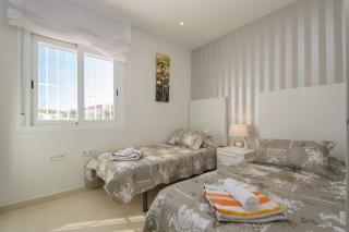 059 Luxury Bungalow - AC/WIFI - 2