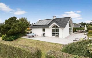 3 Bedroom Lovely Home In Hejls - 1