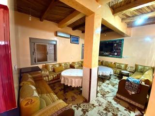 Scenic Lakeview House Near 5-Star Widian Hotel - Bin el-Ouidane - 9