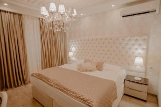 Green House Hotel & Restaurant - Tirana - 4