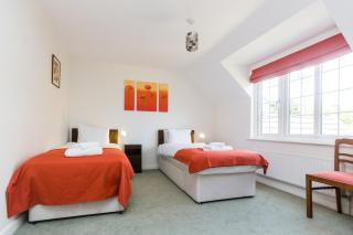 Lake Cottage - A large holiday home in Thorpeness - Close to the beach and The Meare - Aldeburgh Coastal Cottages - 9