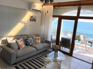 Pissouri Beach Front Apartments - Pissouri - 3