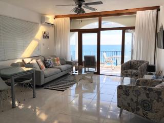 Pissouri Beach Front Apartments - Pissouri - 1