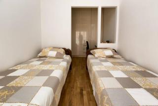 Apartment 32 - 9