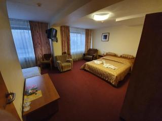 Hotel Madona - Madona - 6