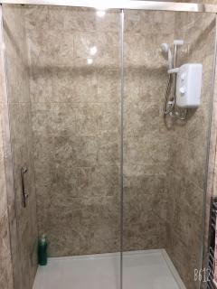 Flat 2 - Entire Modern Two Bedrooms home with en-suite & free parking close to QMC, City centre and Notts uni - Self check in - Nottingham - 1