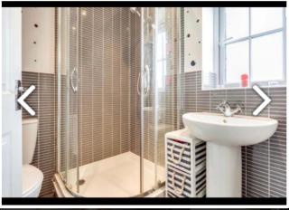 Stunning, contemporary Home from Home - Heckmondwike - 3