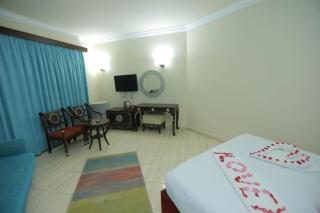 La Sirena Hotel & Resort - Families only - Ain Suchna - 3