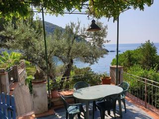 Appartamenti Villa Lina - Nisporto - 0