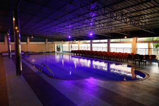 Luxora Hotel and Spa - Kozhikode - 7