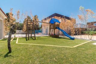 Superb villa Maxima with private pool, sauna, jacuzzi, playground for up to 18 persons, extra pool heating available - Valtura - 9