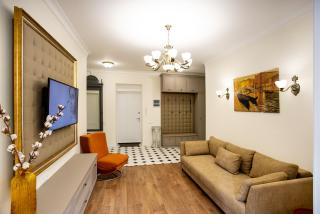 Bright apartment city view - 5