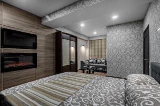 Apartment in the center! PANORAMIC WINDOWS! Fireplace! - 6