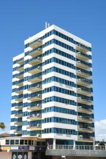 Beachfront Towers - Maroochydore - 4