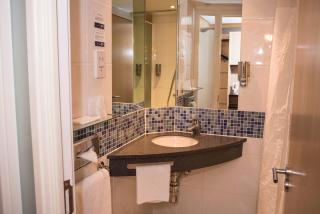 Holiday Inn Express London Stansted Airport by IHG - Stansted Mountfitchet - 5