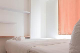 Beautiful and Comfy 1BR at Bassura City Apartment By Travelio - Jakarta - 4
