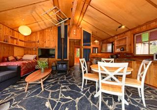 Saintys Creek Cottage - South Bruny - 2